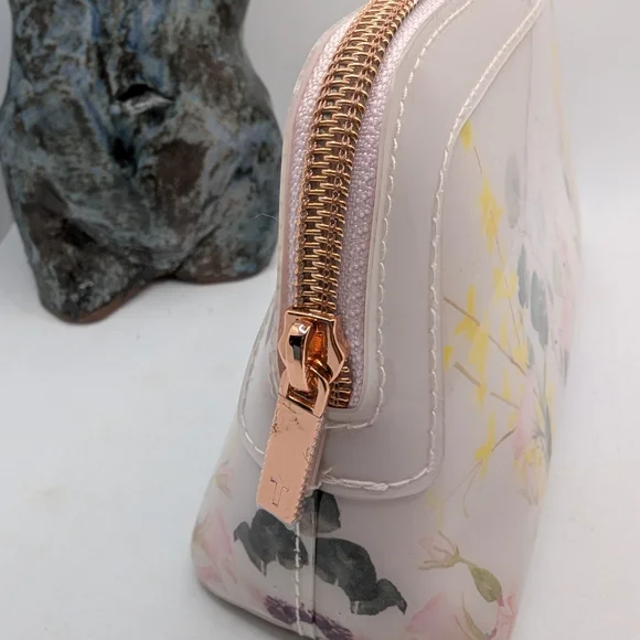 Ted Baker Cream and Pink Cosmetic Bag Rose Gold Zipper - Picture 6 of 7